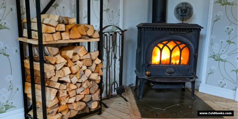 Stove fan and stack of logs—What is a Stove Fan?