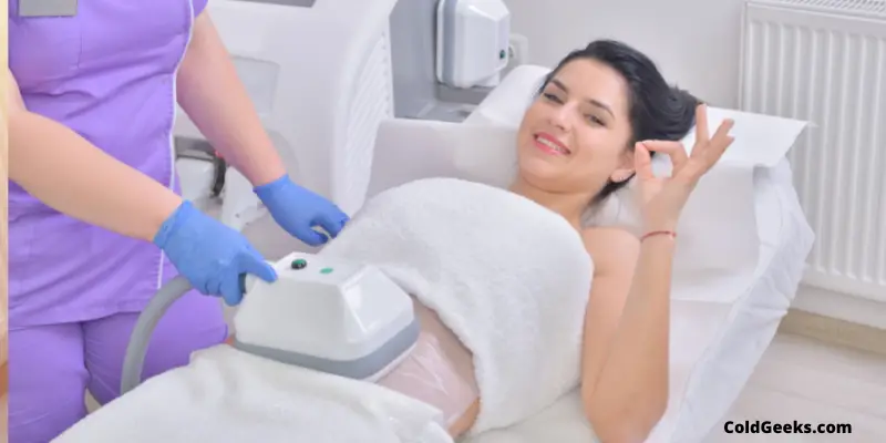 Woman getting coolsculpting - How Cold Is Coolsculpting